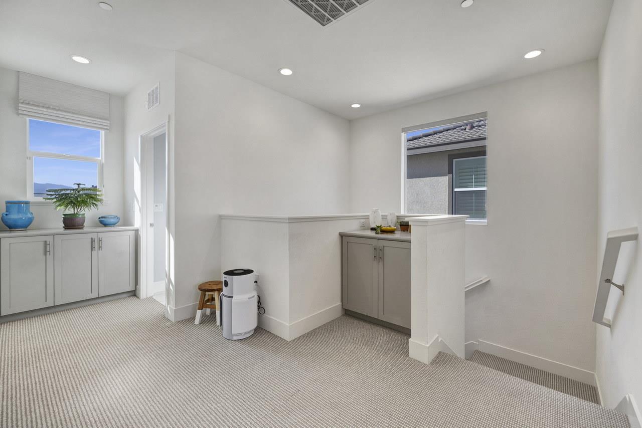 Detail Gallery Image 30 of 43 For 1340 Cavalier Ct, Hollister,  CA 95023 - 3 Beds | 2/1 Baths