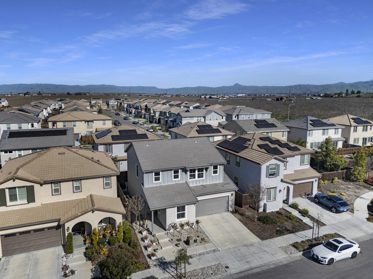 Detail Gallery Image 35 of 43 For 1340 Cavalier Ct, Hollister,  CA 95023 - 3 Beds | 2/1 Baths