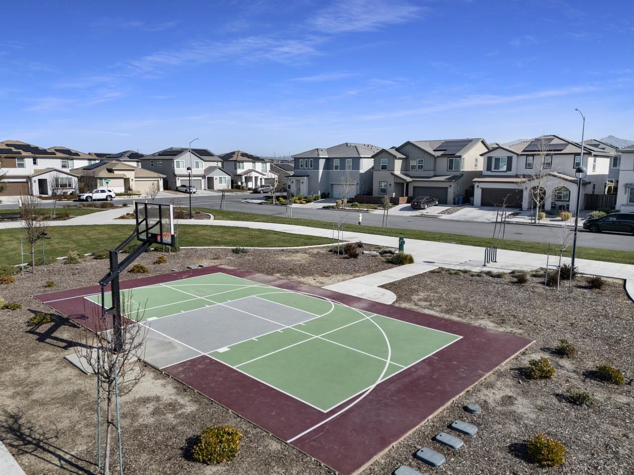 Detail Gallery Image 39 of 43 For 1340 Cavalier Ct, Hollister,  CA 95023 - 3 Beds | 2/1 Baths