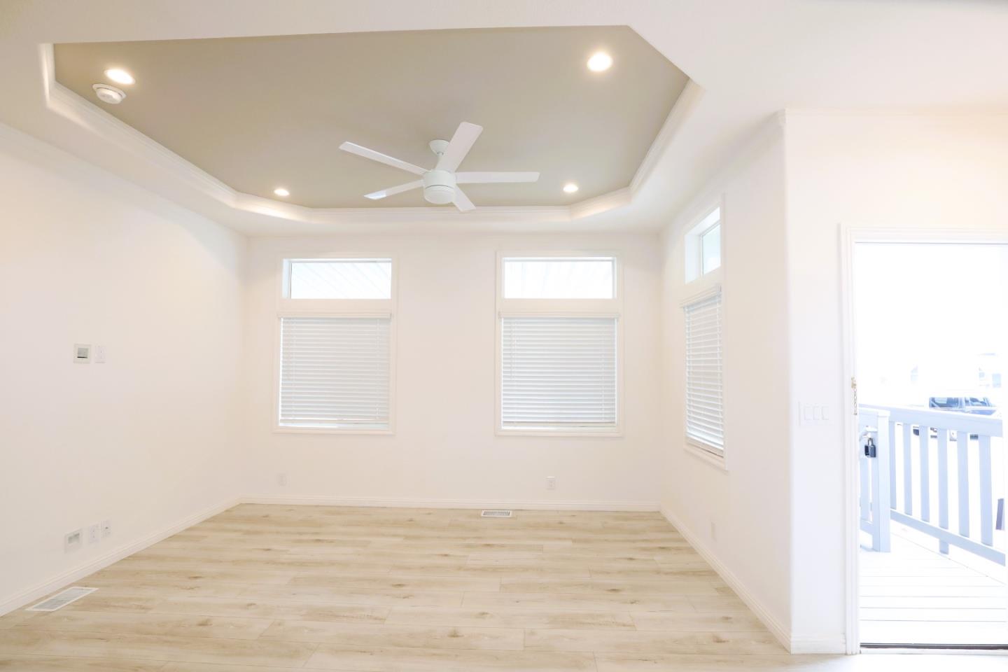 Detail Gallery Image 14 of 30 For 270 Umbarger Rd #81,  San Jose,  CA 95111 - 3 Beds | 2 Baths