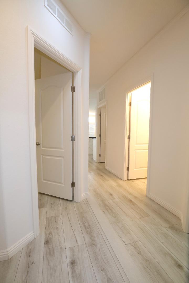 Detail Gallery Image 19 of 30 For 270 Umbarger Rd #81,  San Jose,  CA 95111 - 3 Beds | 2 Baths