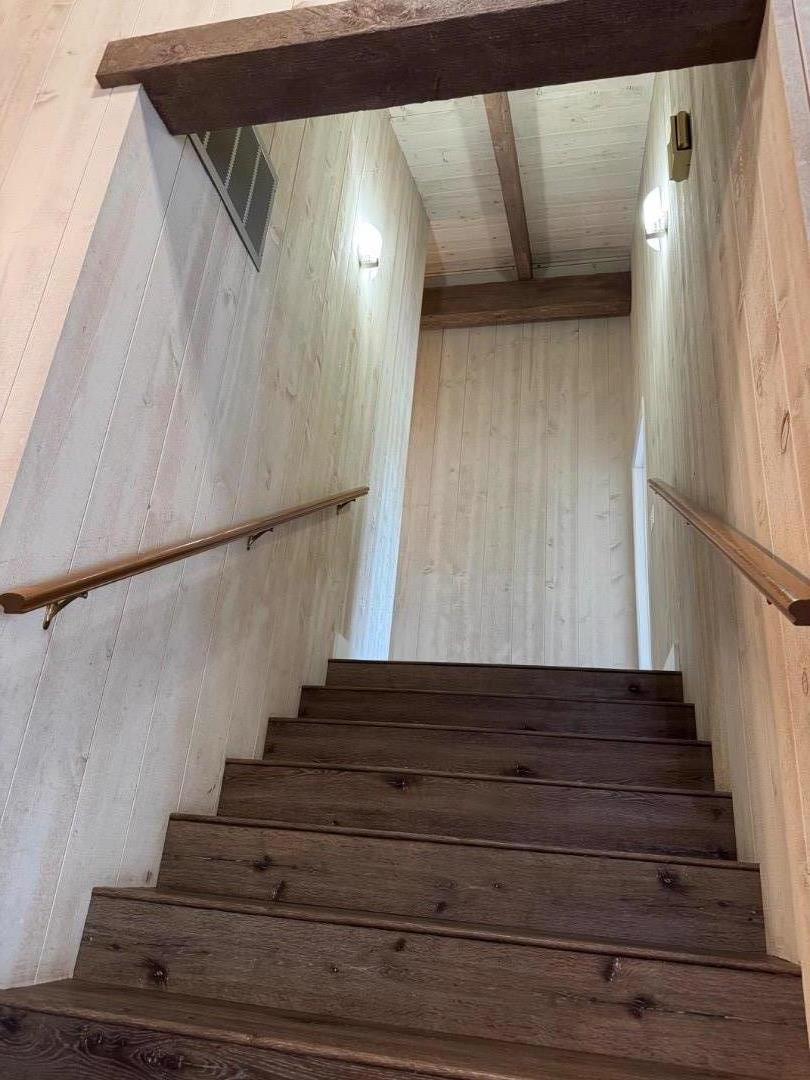 Detail Gallery Image 14 of 30 For 11 Pinehill Way, Monterey,  CA 93940 - 4 Beds | 3 Baths