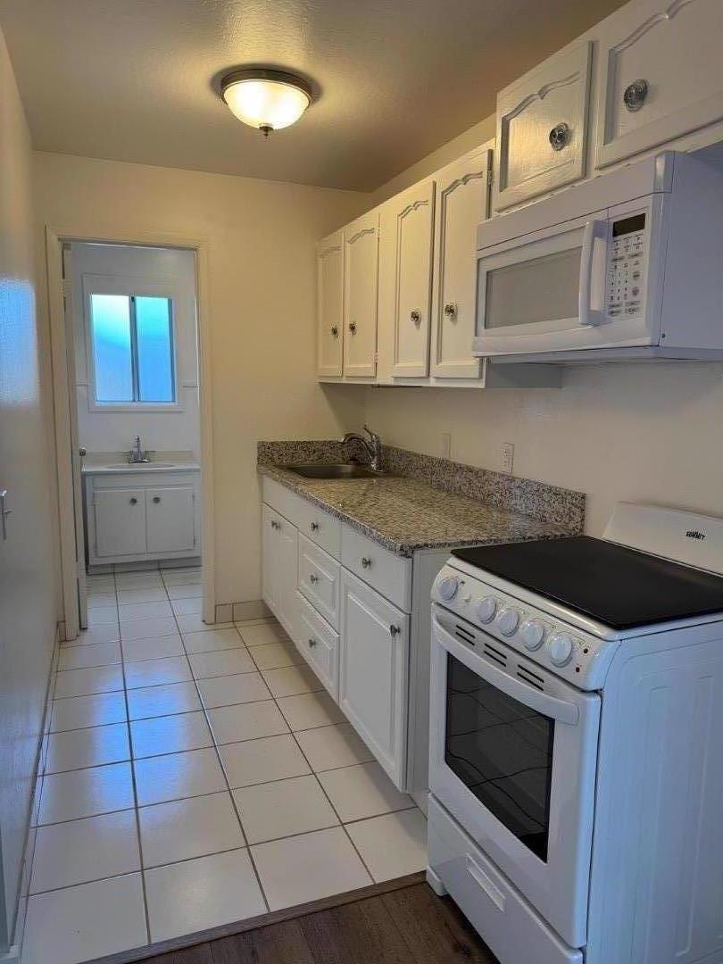 Detail Gallery Image 25 of 30 For 11 Pinehill Way, Monterey,  CA 93940 - 4 Beds | 3 Baths