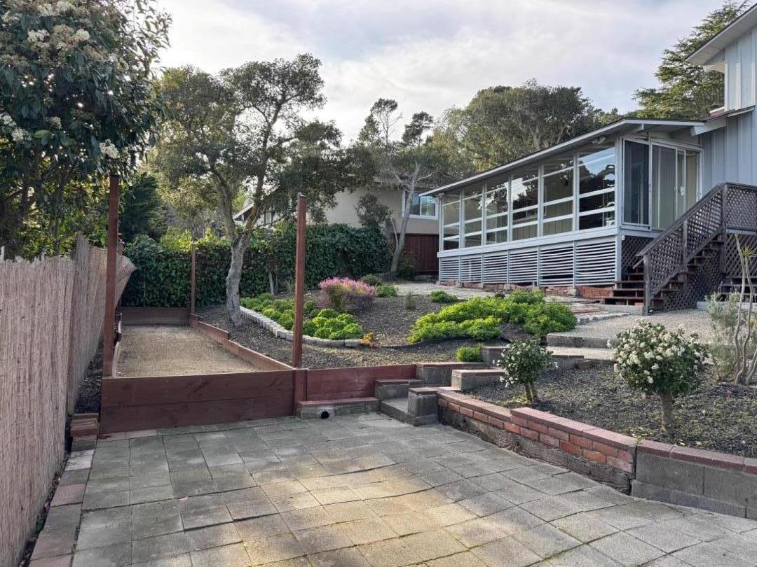 Detail Gallery Image 29 of 30 For 11 Pinehill Way, Monterey,  CA 93940 - 4 Beds | 3 Baths