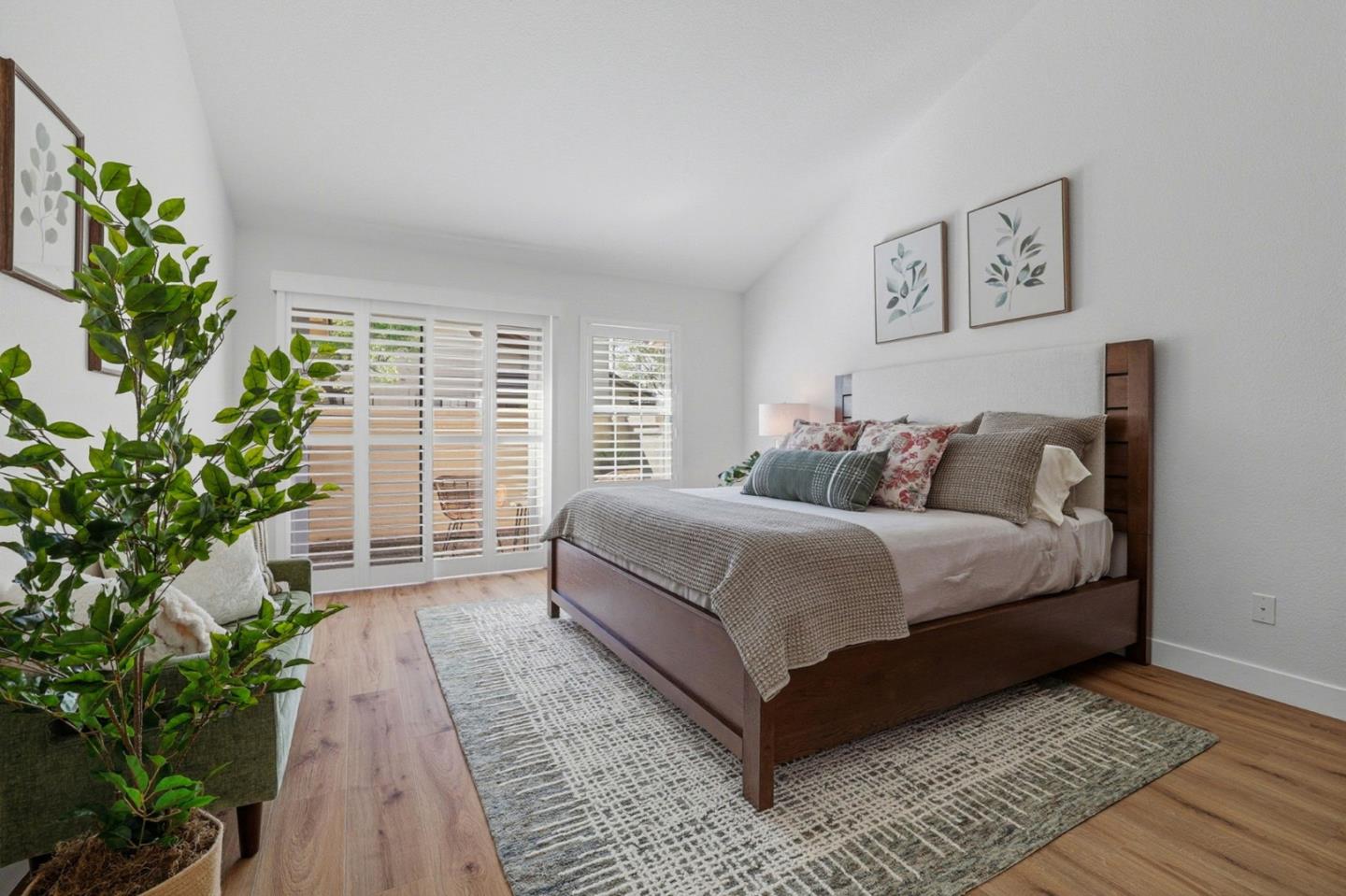 Detail Gallery Image 15 of 46 For 3128 Lake Trasimeno Dr, San Jose,  CA 95135 - 2 Beds | 2 Baths