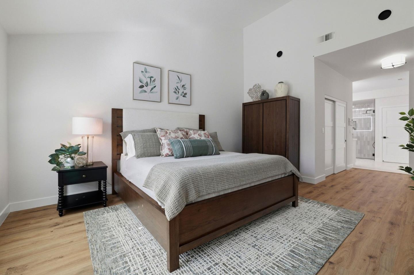 Detail Gallery Image 16 of 46 For 3128 Lake Trasimeno Dr, San Jose,  CA 95135 - 2 Beds | 2 Baths