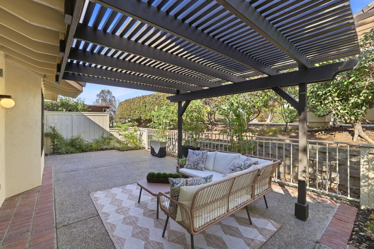 Detail Gallery Image 22 of 46 For 3128 Lake Trasimeno Dr, San Jose,  CA 95135 - 2 Beds | 2 Baths