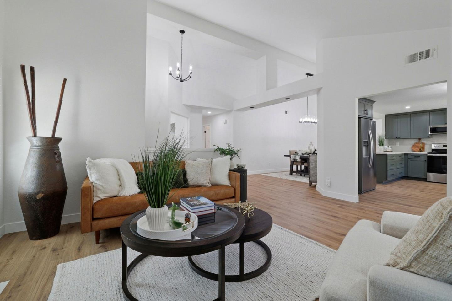 Detail Gallery Image 3 of 46 For 3128 Lake Trasimeno Dr, San Jose,  CA 95135 - 2 Beds | 2 Baths