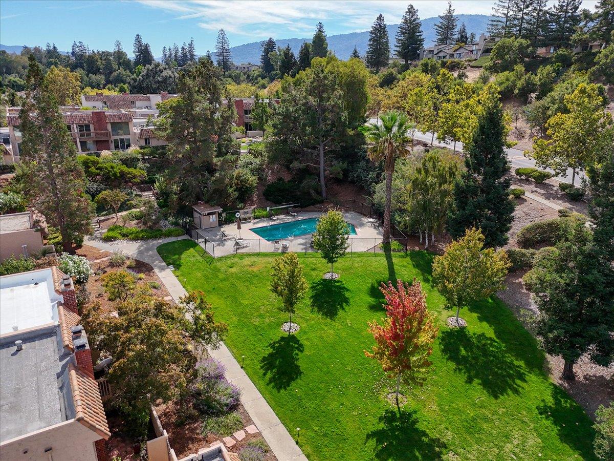 Detail Gallery Image 29 of 41 For 218 Altura Vis, Los Gatos,  CA 95032 - 3 Beds | 2 Baths