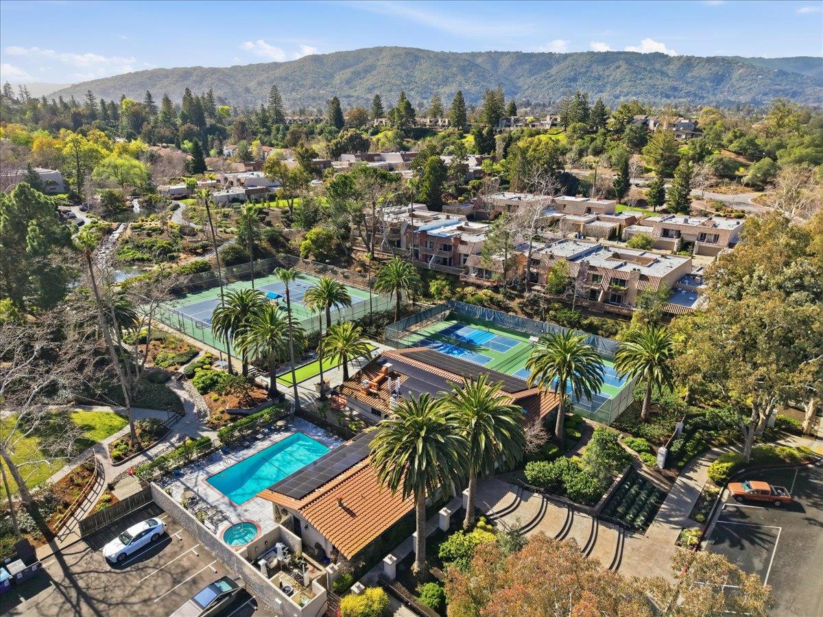 Detail Gallery Image 34 of 41 For 218 Altura Vis, Los Gatos,  CA 95032 - 3 Beds | 2 Baths