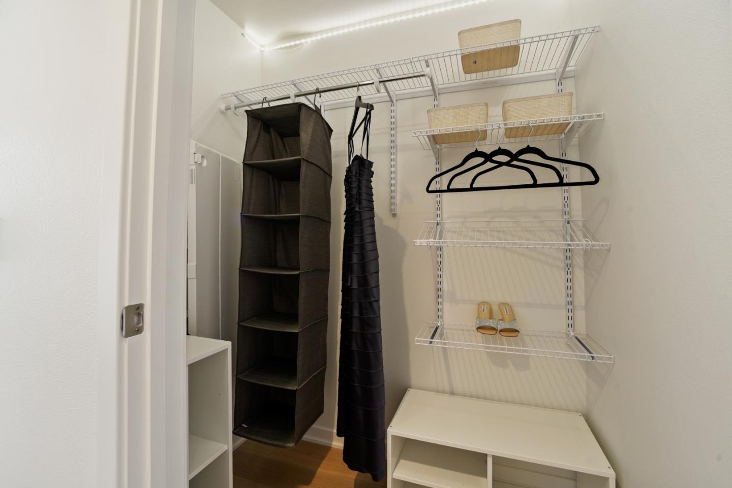 Detail Gallery Image 7 of 16 For 200 Linden Ave #811,  South San Francisco,  CA 94080 - 2 Beds | 2 Baths