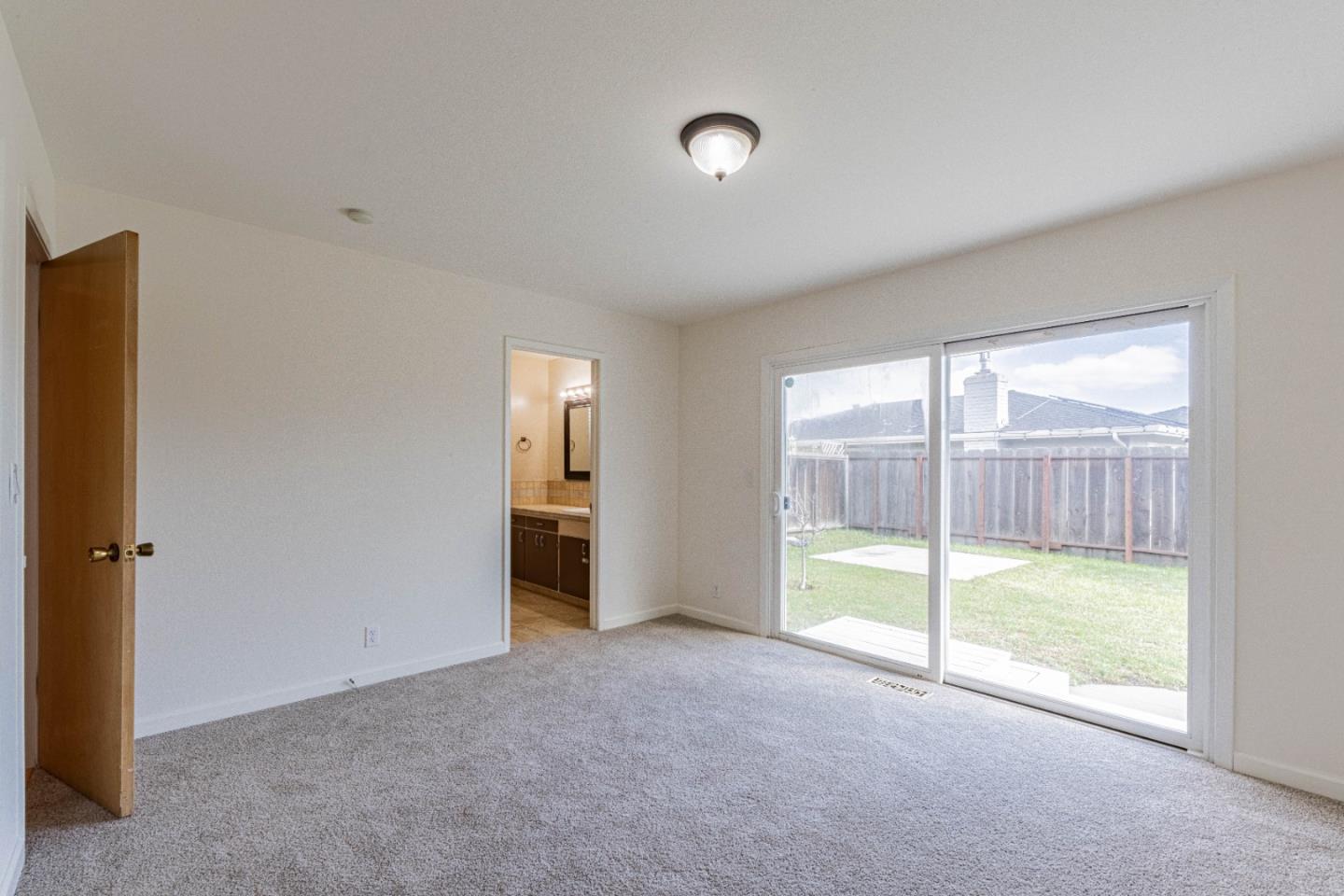 Detail Gallery Image 23 of 27 For 30 Santa Monica Ct, Salinas,  CA 93901 - 3 Beds | 2 Baths