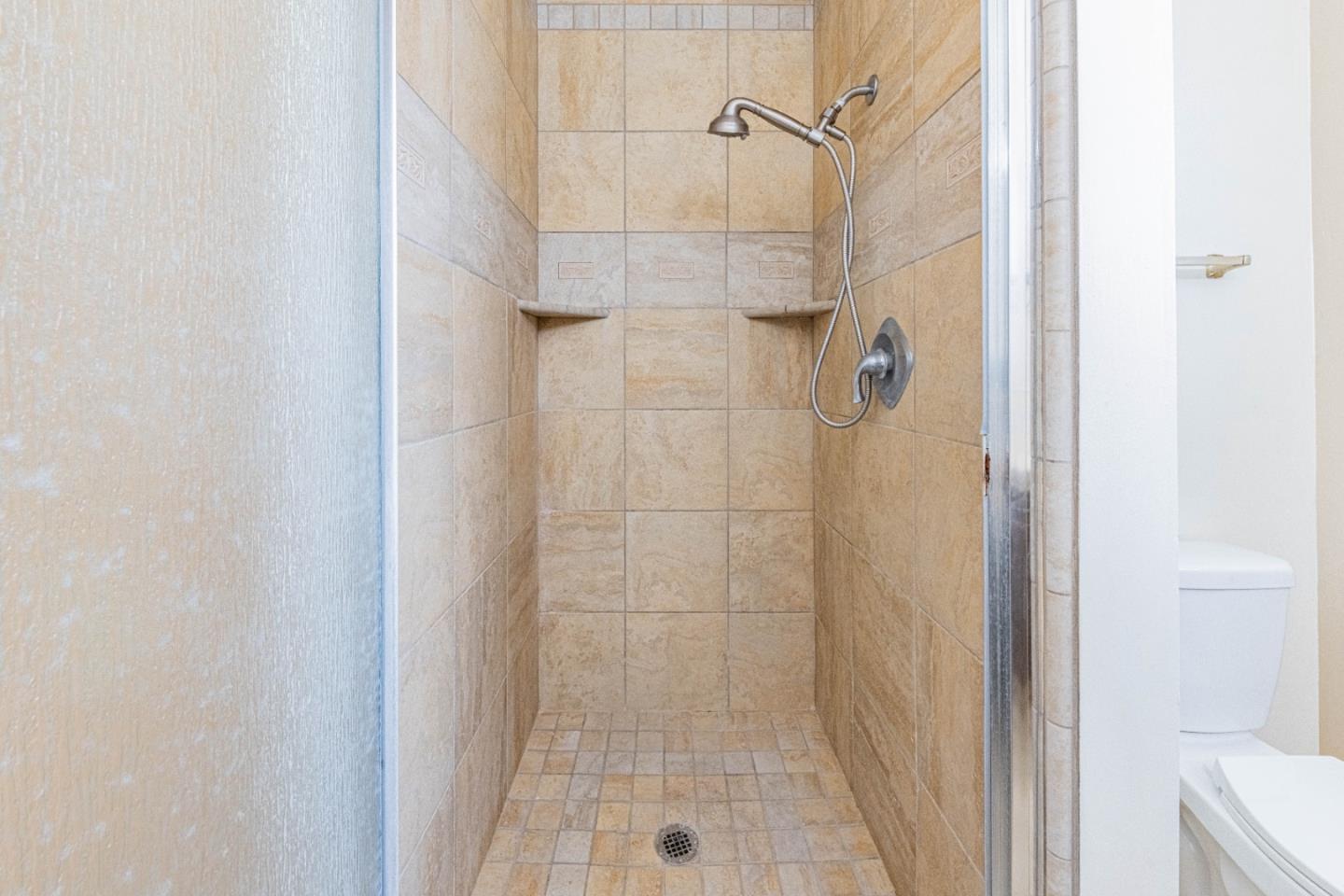 Detail Gallery Image 25 of 27 For 30 Santa Monica Ct, Salinas,  CA 93901 - 3 Beds | 2 Baths