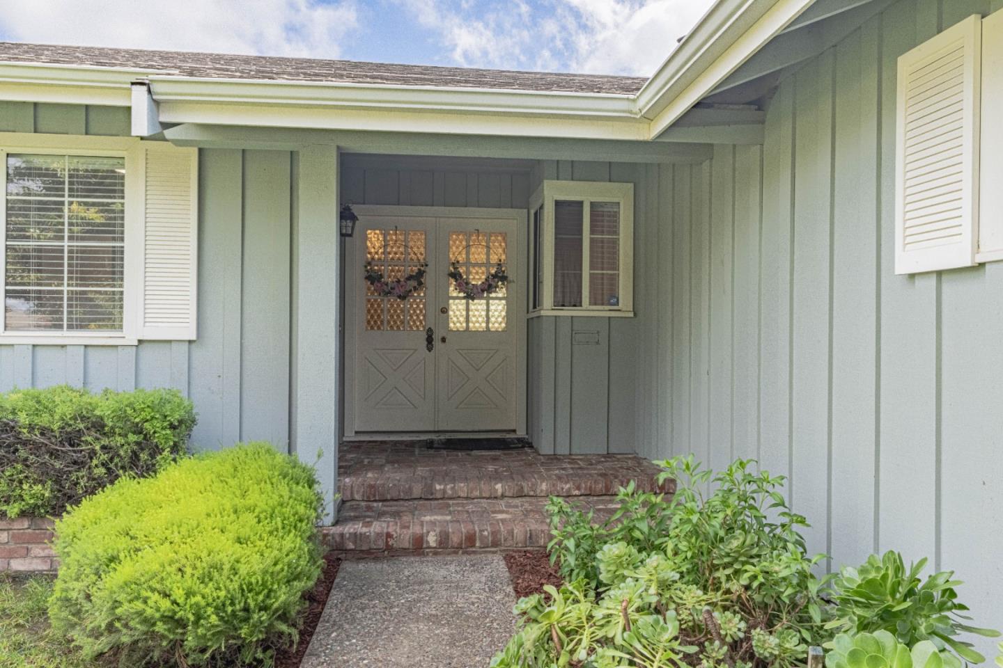 Detail Gallery Image 3 of 27 For 30 Santa Monica Ct, Salinas,  CA 93901 - 3 Beds | 2 Baths