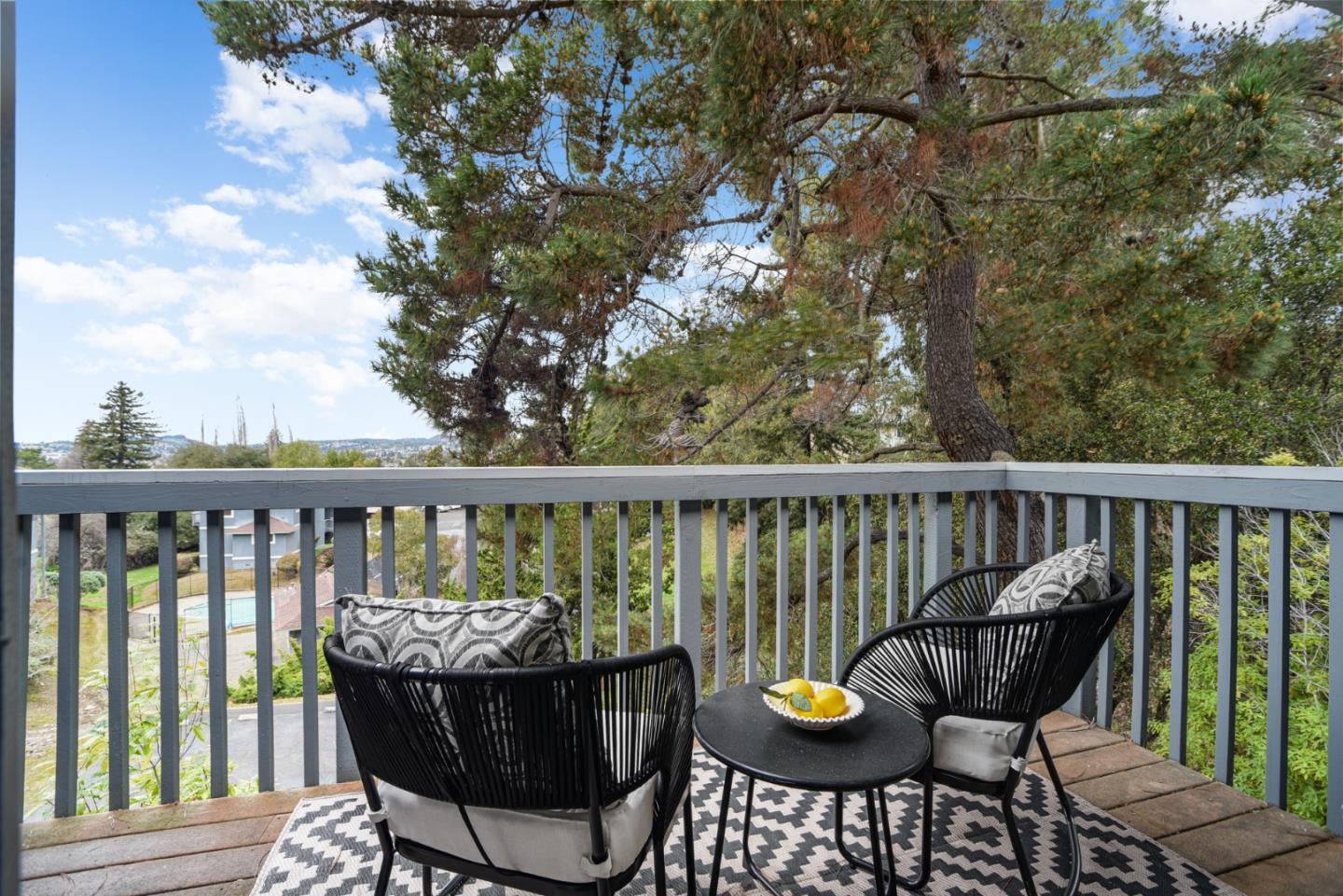 Detail Gallery Image 12 of 20 For 2332 D St, Hayward,  CA 94541 - 2 Beds | 1/1 Baths