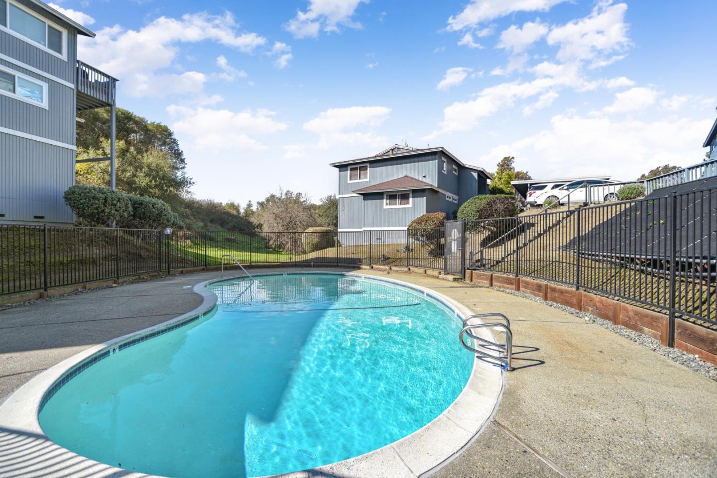 Detail Gallery Image 16 of 20 For 2332 D St, Hayward,  CA 94541 - 2 Beds | 1/1 Baths