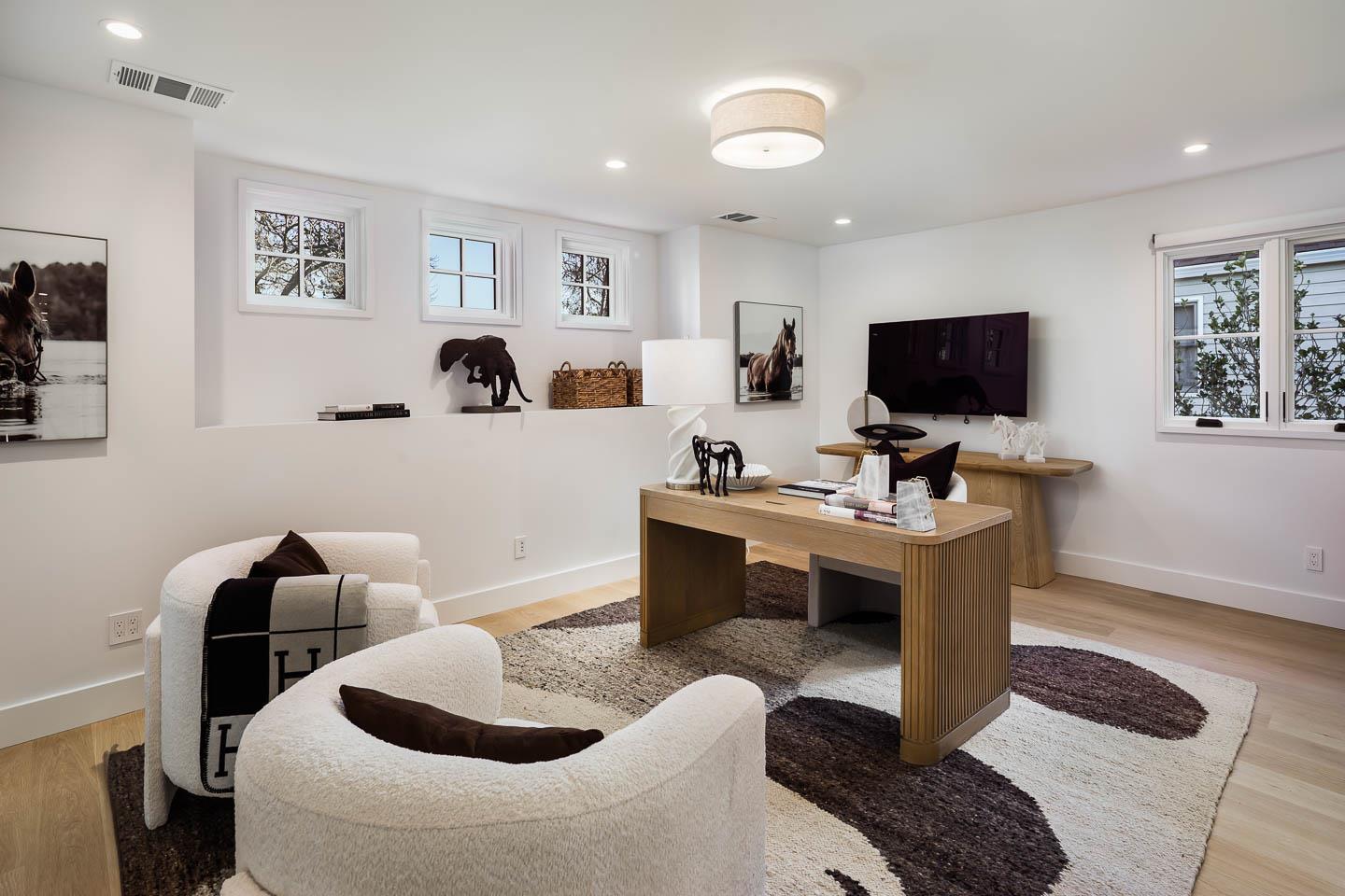 Detail Gallery Image 18 of 26 For 161 Lowell Ave, Palo Alto,  CA 94301 - 5 Beds | 4/1 Baths