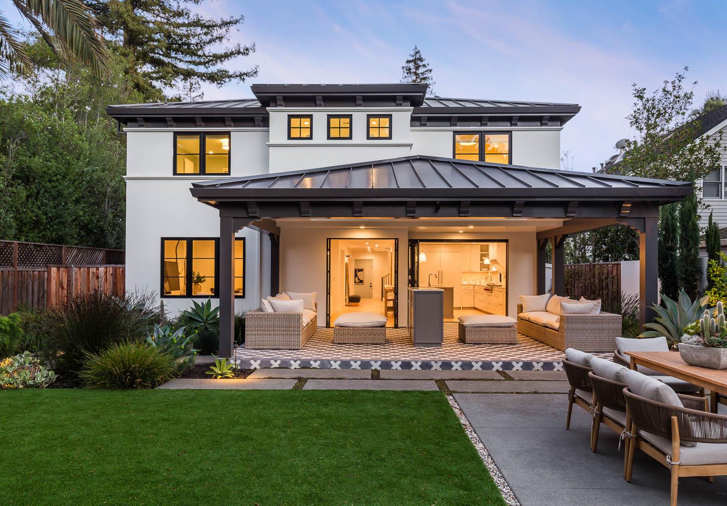 Detail Gallery Image 25 of 26 For 161 Lowell Ave, Palo Alto,  CA 94301 - 5 Beds | 4/1 Baths