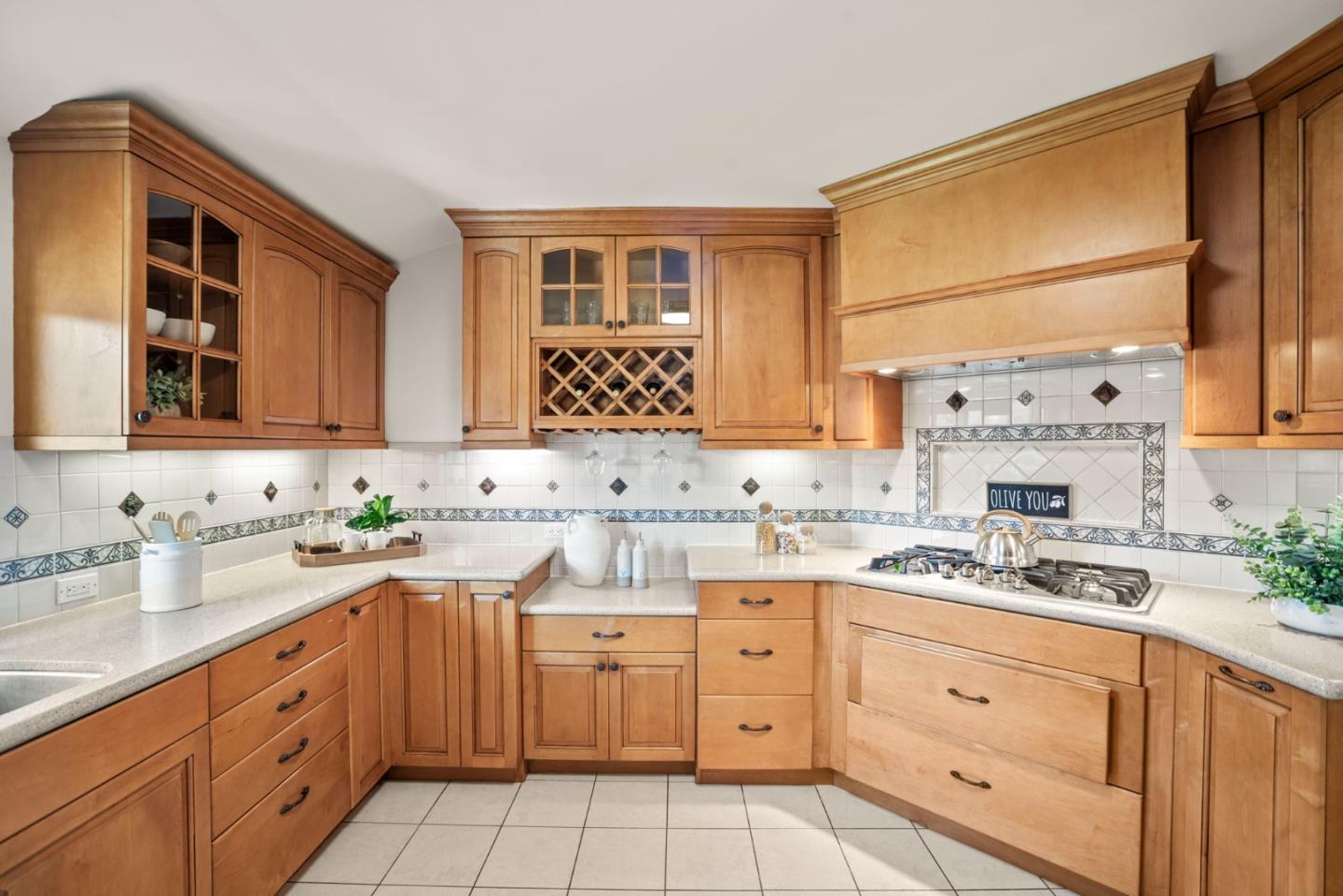 Detail Gallery Image 13 of 46 For 4530 Jacksol Dr, San Jose,  CA 95124 - 3 Beds | 2 Baths