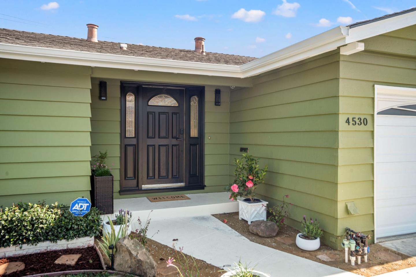 Detail Gallery Image 4 of 46 For 4530 Jacksol Dr, San Jose,  CA 95124 - 3 Beds | 2 Baths