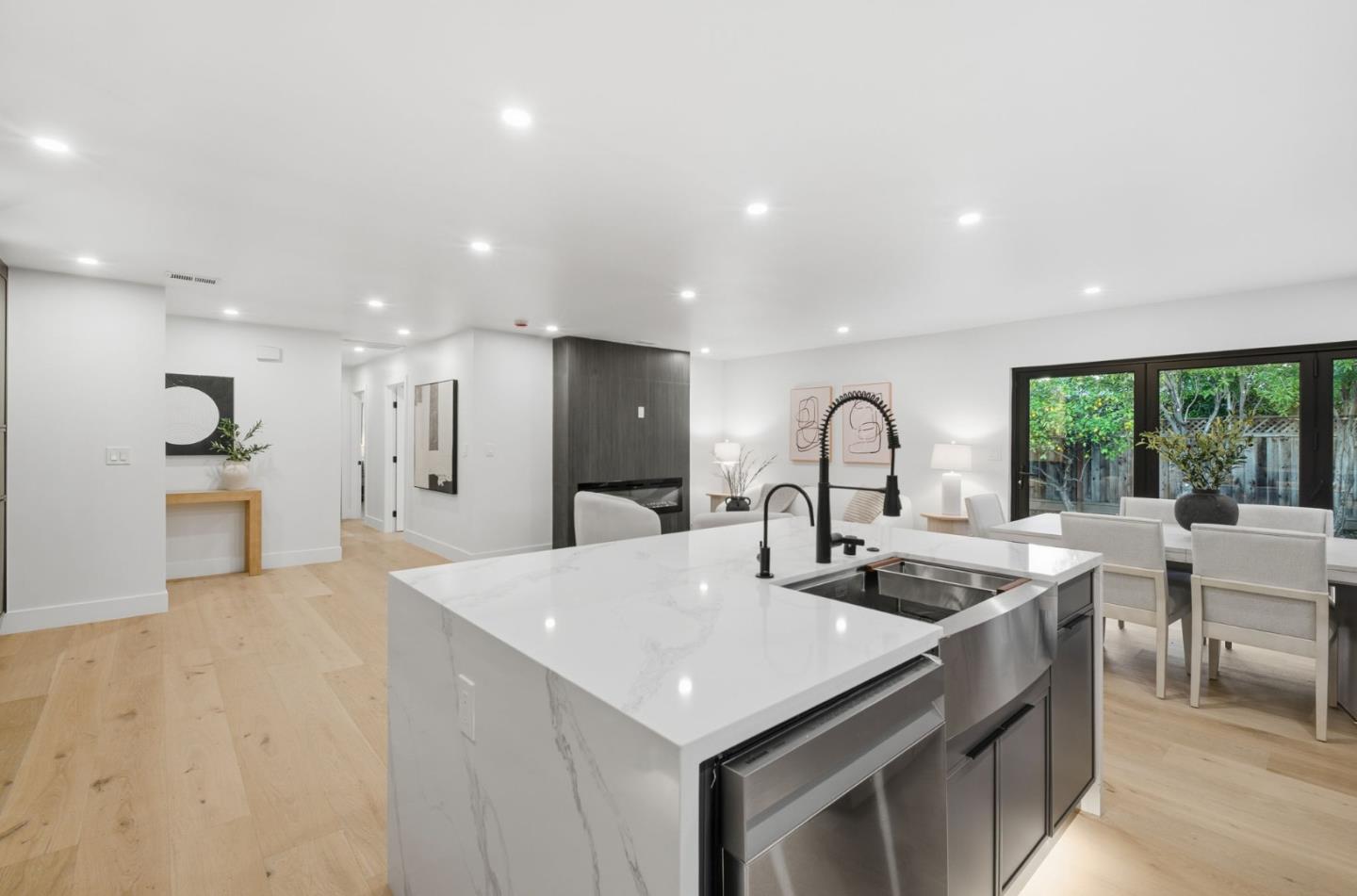 Detail Gallery Image 7 of 45 For 778 Rockwood Dr, San Jose,  CA 95129 - 4 Beds | 3 Baths