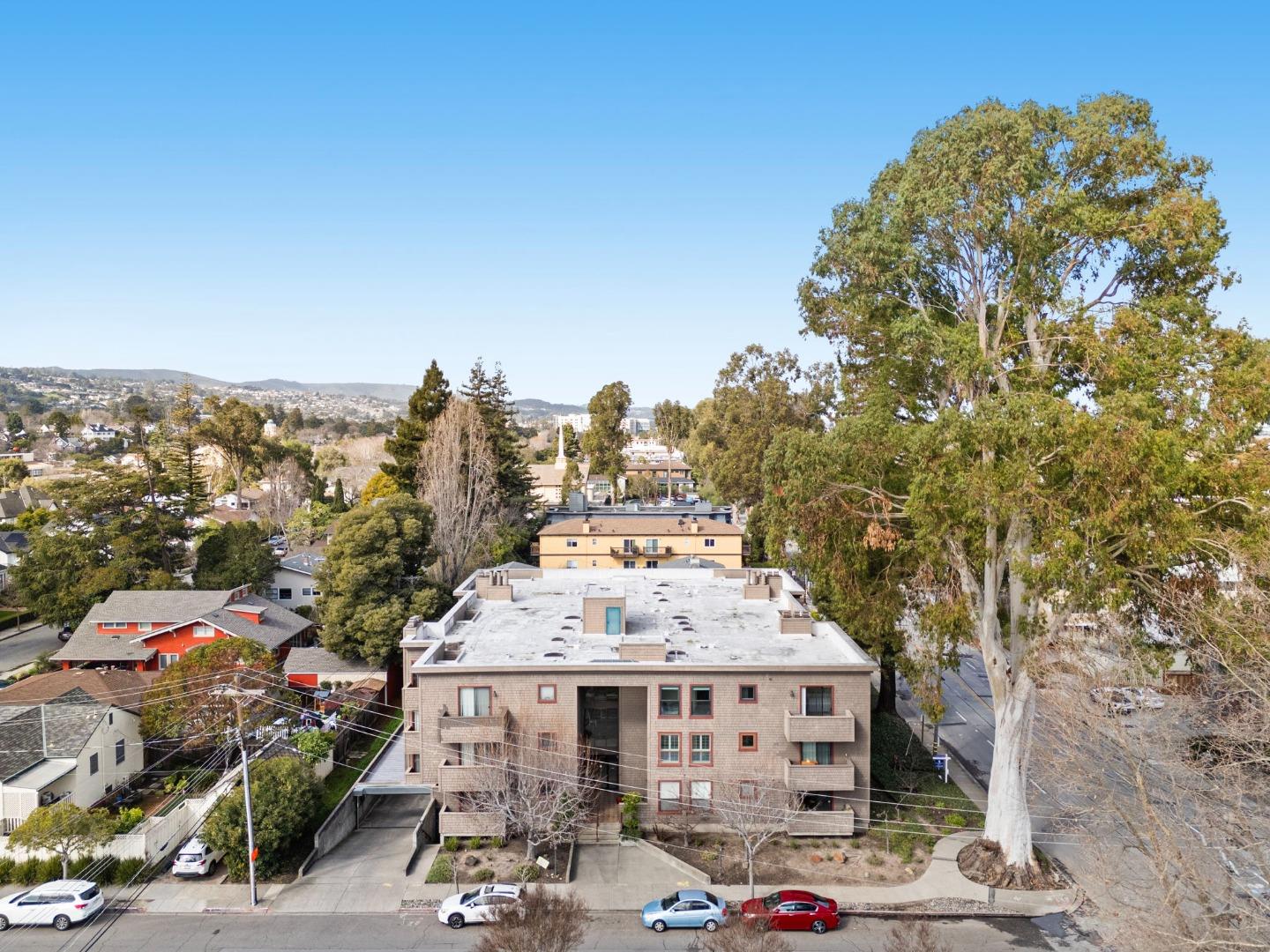 Detail Gallery Image 40 of 57 For 1500 Sherman Ave 3c,  Burlingame,  CA 94010 - 2 Beds | 2 Baths