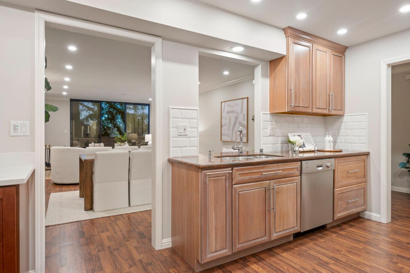 Detail Gallery Image 53 of 57 For 1500 Sherman Ave 3c,  Burlingame,  CA 94010 - 2 Beds | 2 Baths