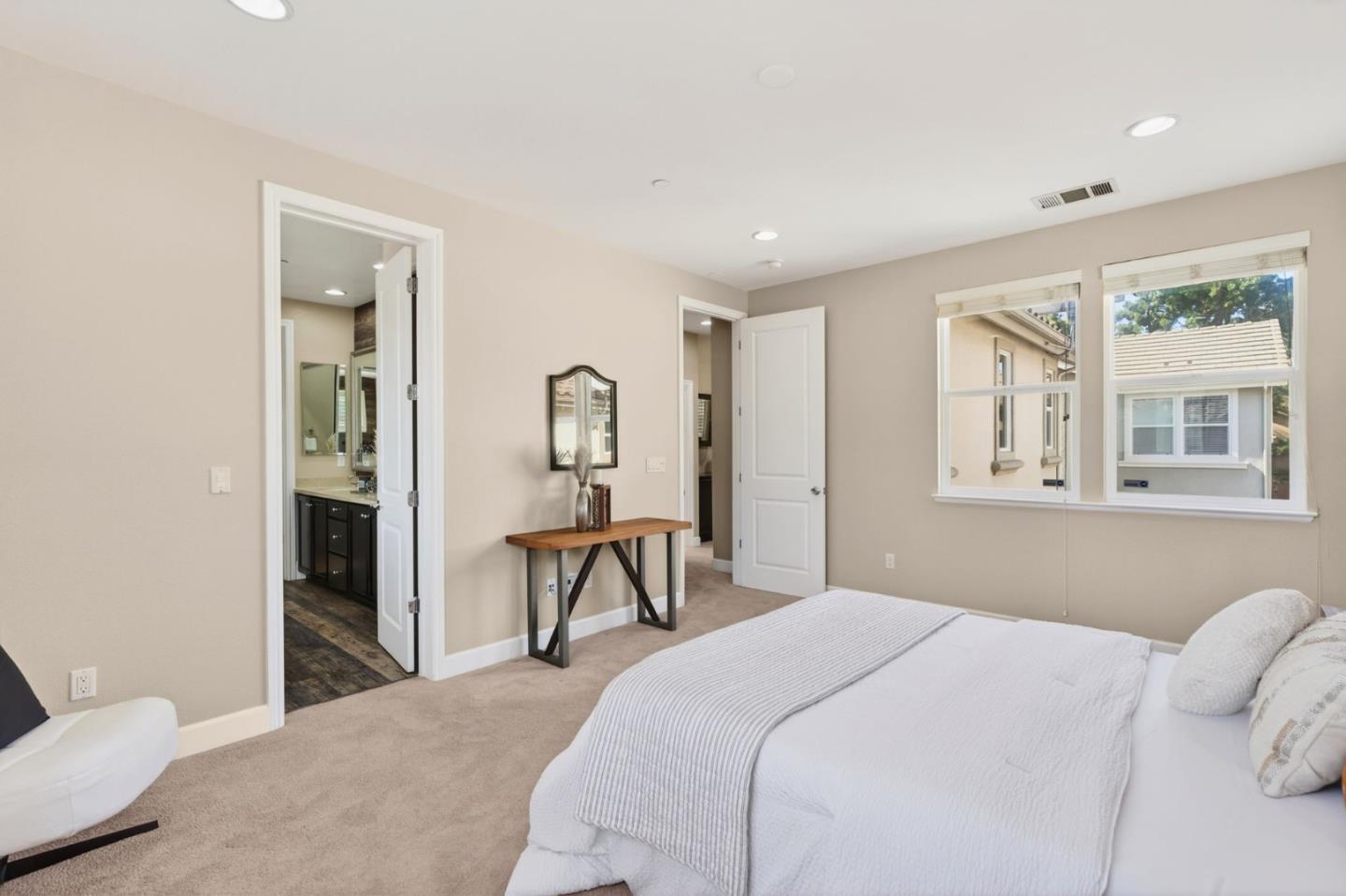 Detail Gallery Image 37 of 50 For 3279 La Rochelle Way, San Jose,  CA 95135 - 4 Beds | 3 Baths