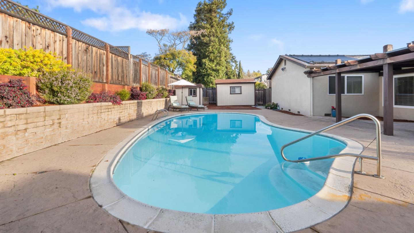 Detail Gallery Image 25 of 28 For 8062 Peppertree Rd, Dublin,  CA 94568 - 4 Beds | 2 Baths