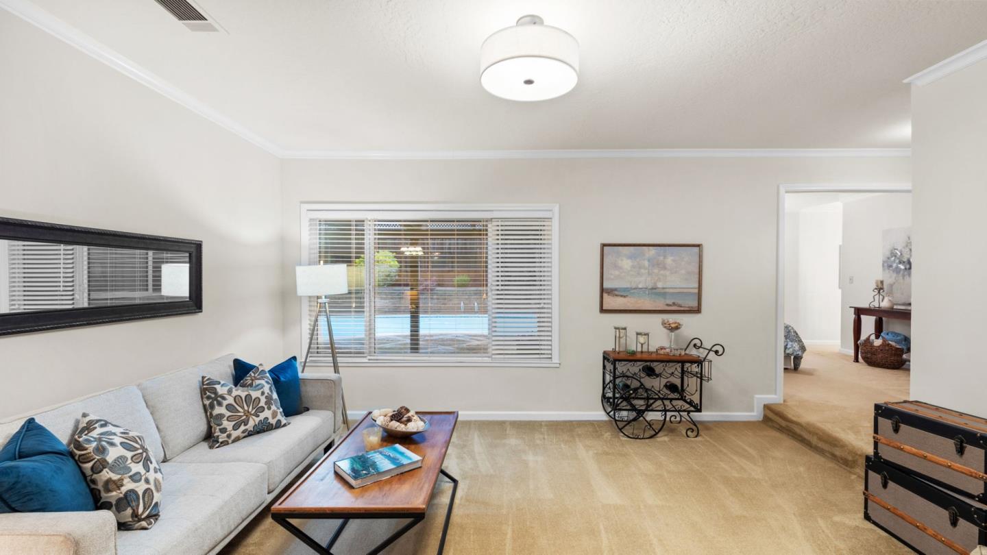 Detail Gallery Image 3 of 24 For 8062 Peppertree Rd, Dublin,  CA 94568 - 4 Beds | 2 Baths