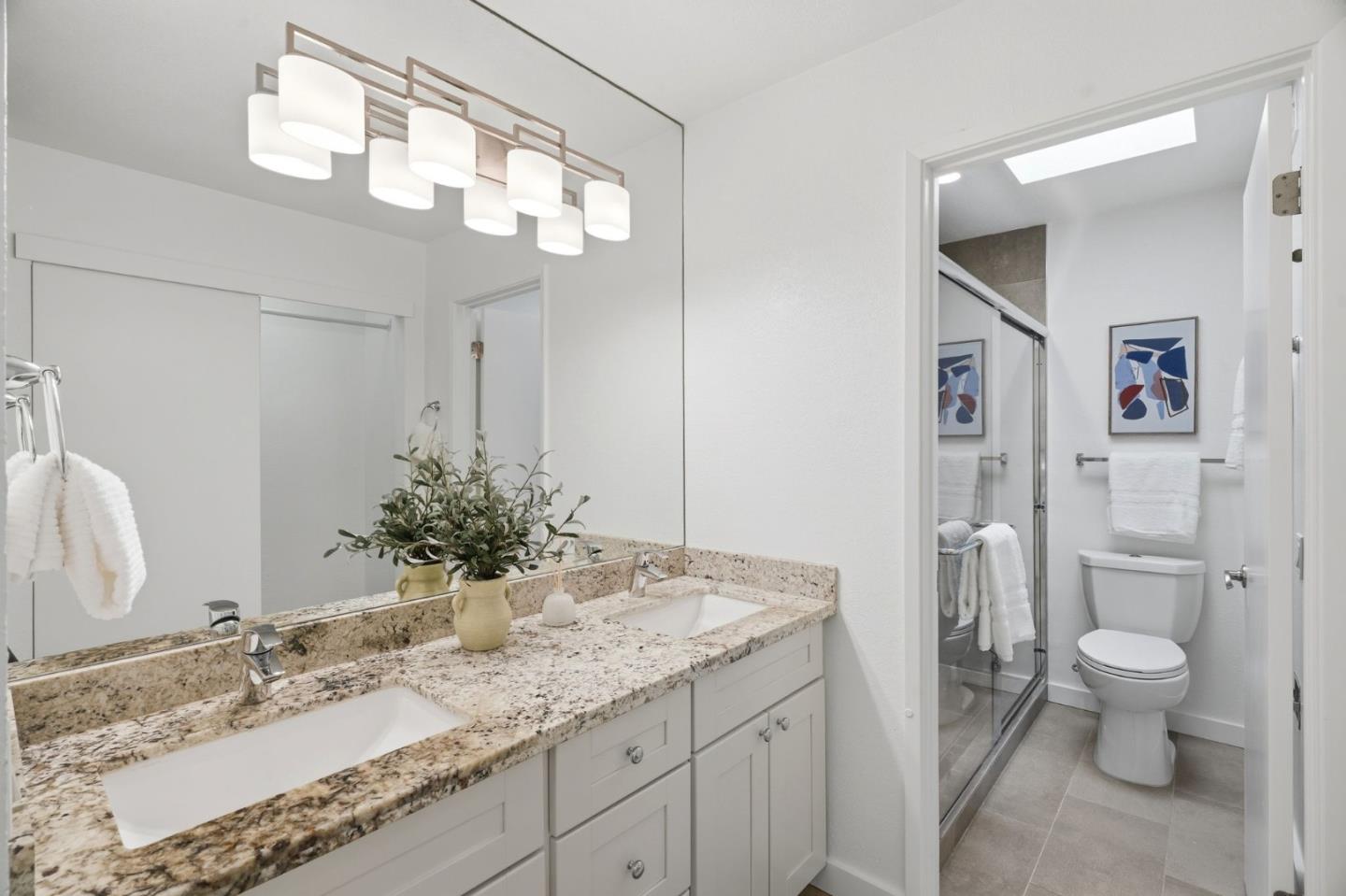 Detail Gallery Image 8 of 24 For 243 Sierra Vista Ave, Mountain View,  CA 94043 - 3 Beds | 2/1 Baths