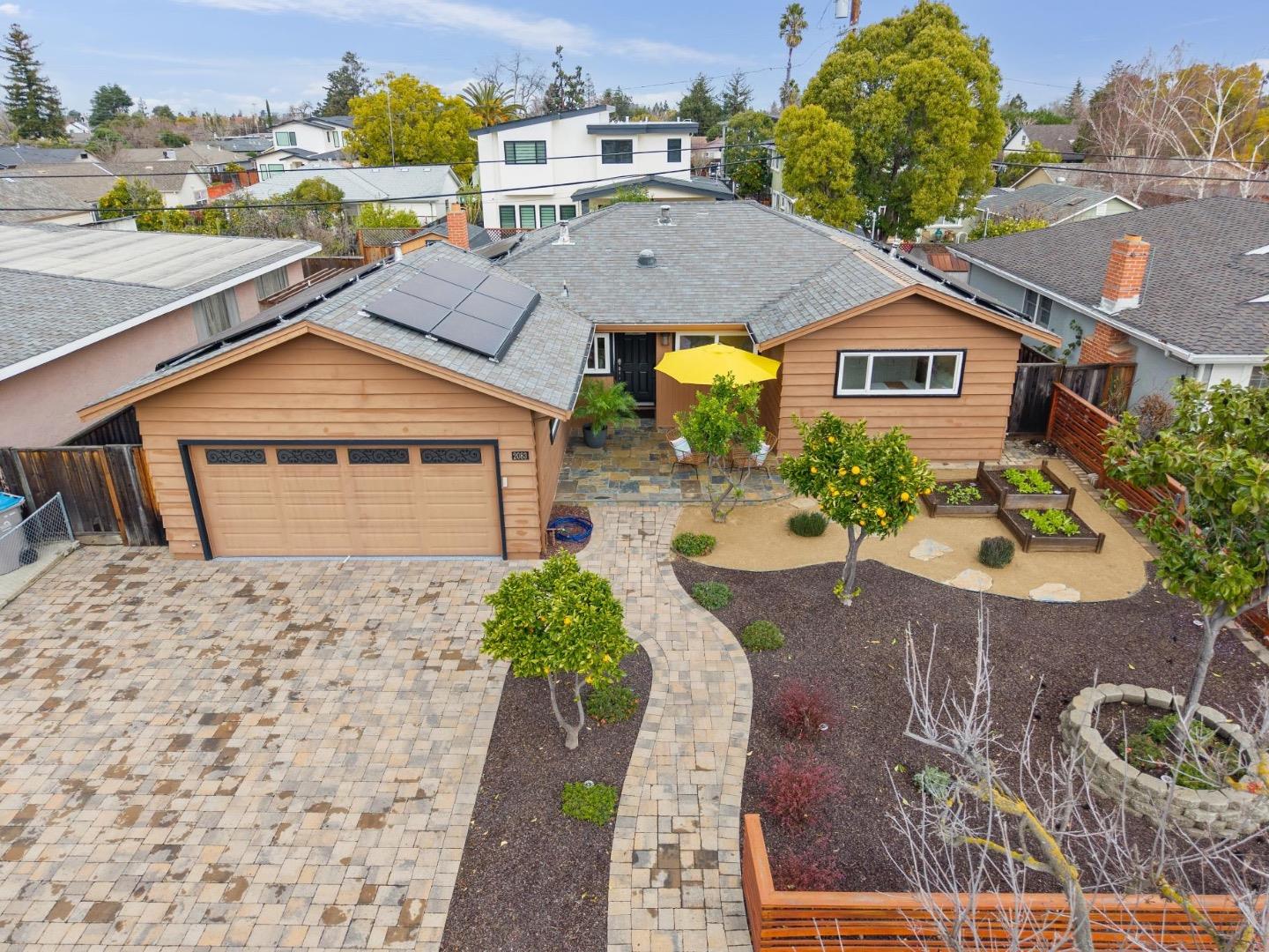 Detail Gallery Image 2 of 44 For 2083 Barrett Ave, San Jose,  CA 95124 - 4 Beds | 2 Baths