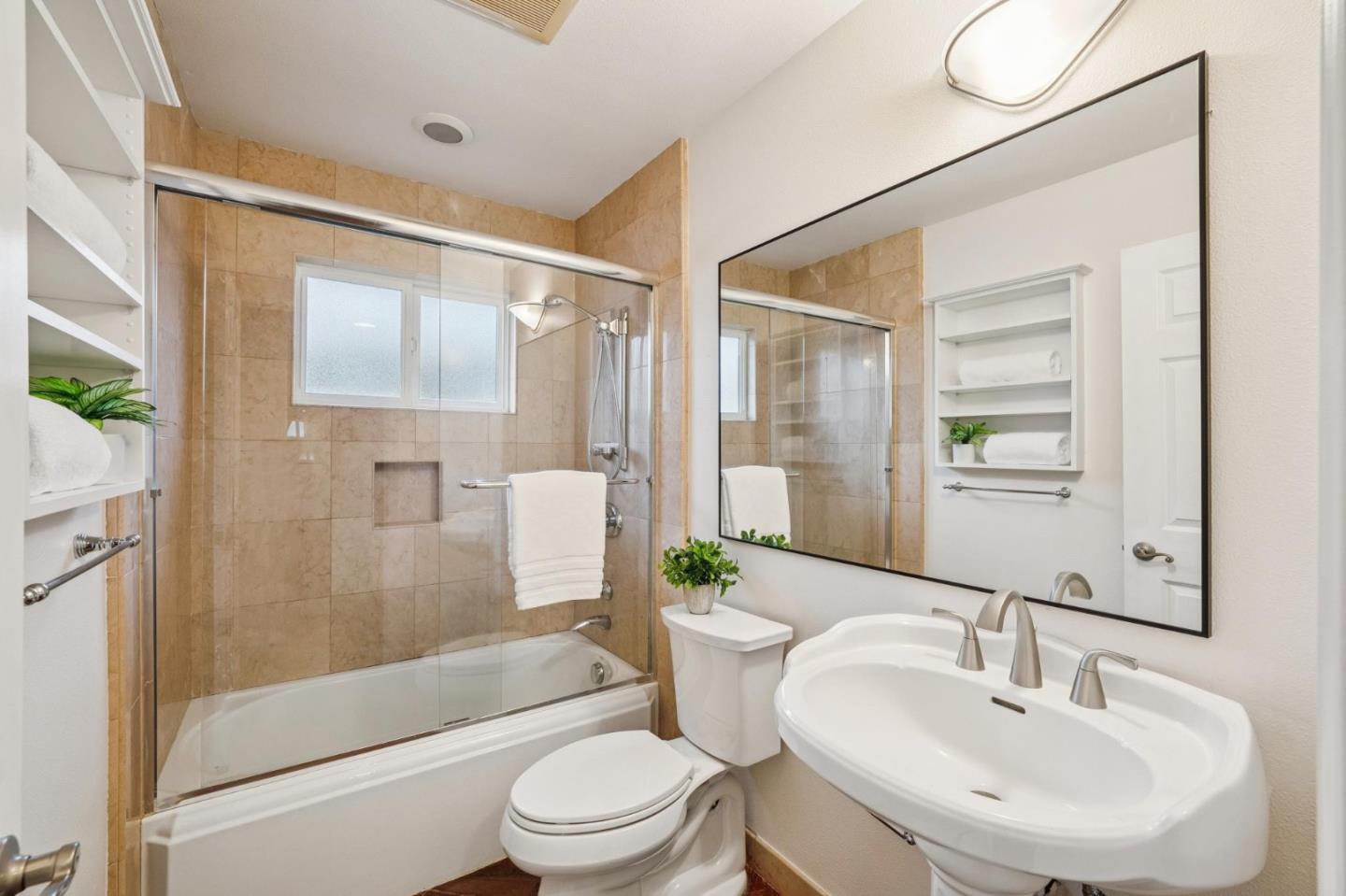 Detail Gallery Image 21 of 44 For 2083 Barrett Ave, San Jose,  CA 95124 - 4 Beds | 2 Baths