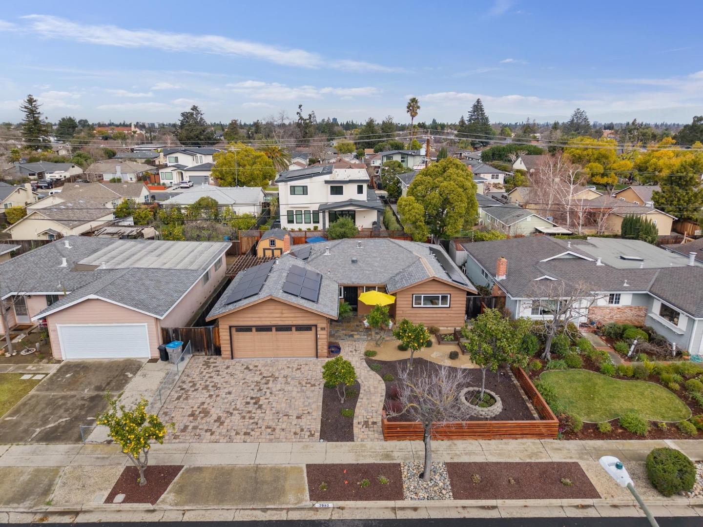 Detail Gallery Image 3 of 44 For 2083 Barrett Ave, San Jose,  CA 95124 - 4 Beds | 2 Baths