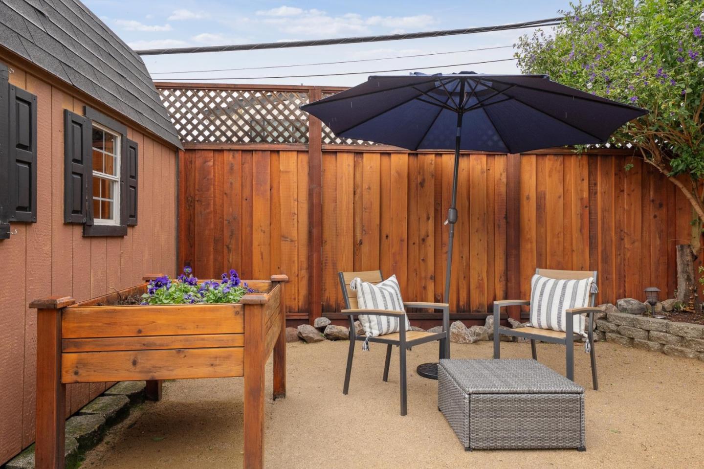 Detail Gallery Image 33 of 44 For 2083 Barrett Ave, San Jose,  CA 95124 - 4 Beds | 2 Baths