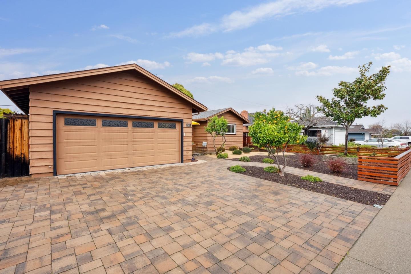 Detail Gallery Image 39 of 44 For 2083 Barrett Ave, San Jose,  CA 95124 - 4 Beds | 2 Baths