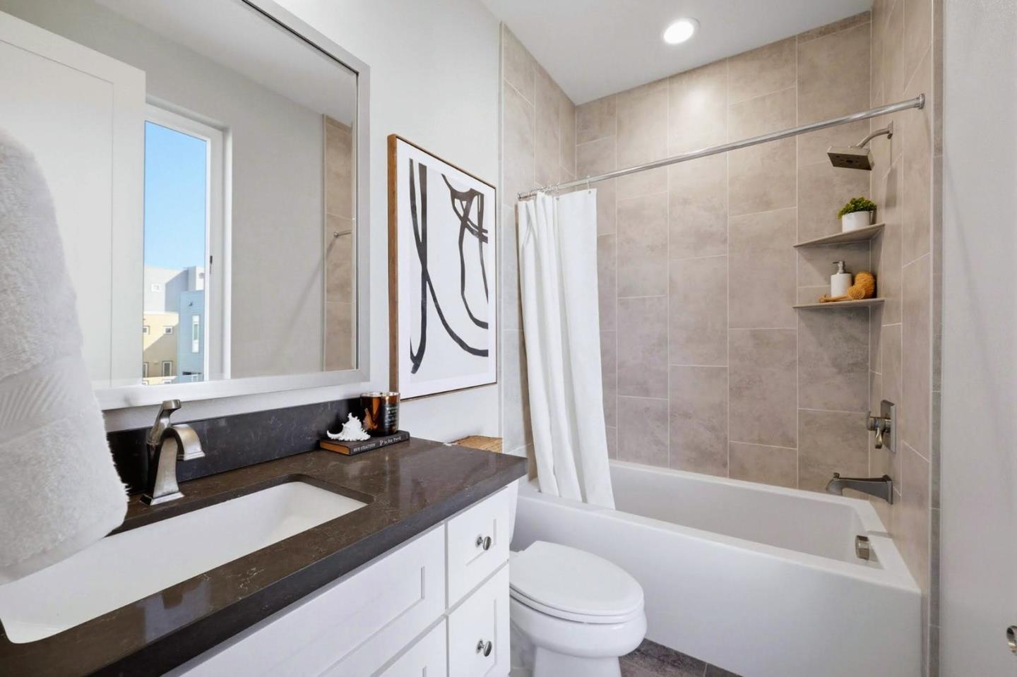 Detail Gallery Image 27 of 40 For 150 Hack Ross Ave, San Mateo,  CA 94403 - 4 Beds | 4 Baths