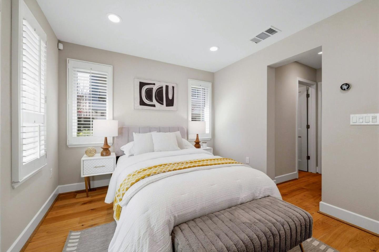 Detail Gallery Image 5 of 40 For 150 Hack Ross Ave, San Mateo,  CA 94403 - 4 Beds | 4 Baths