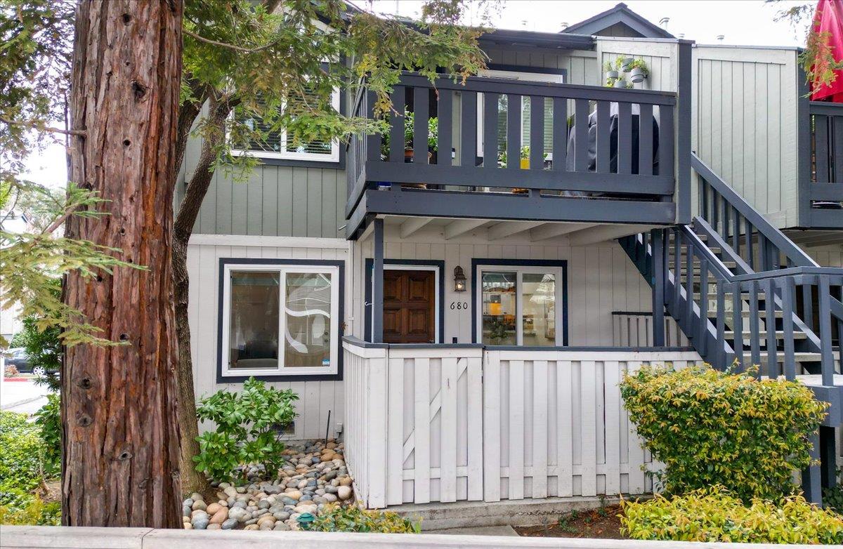 Detail Gallery Image 17 of 22 For 680 Blackford Ct, San Jose,  CA 95117 - 2 Beds | 2 Baths