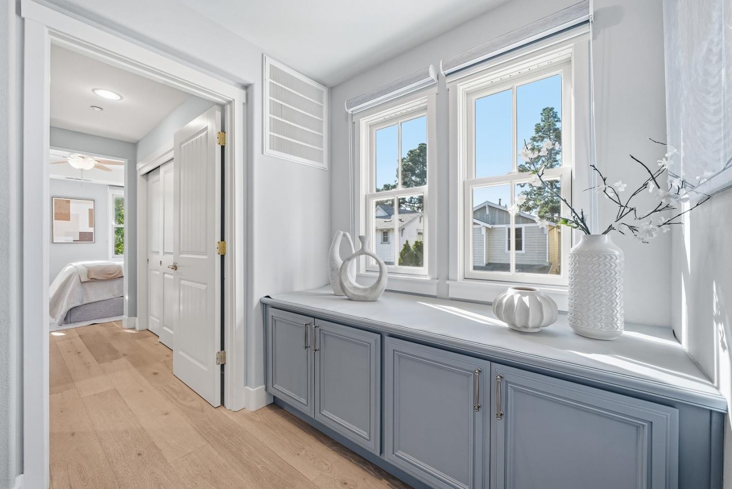 Detail Gallery Image 18 of 31 For 156 Morandi Ln, Menlo Park,  CA 94025 - 4 Beds | 3/1 Baths