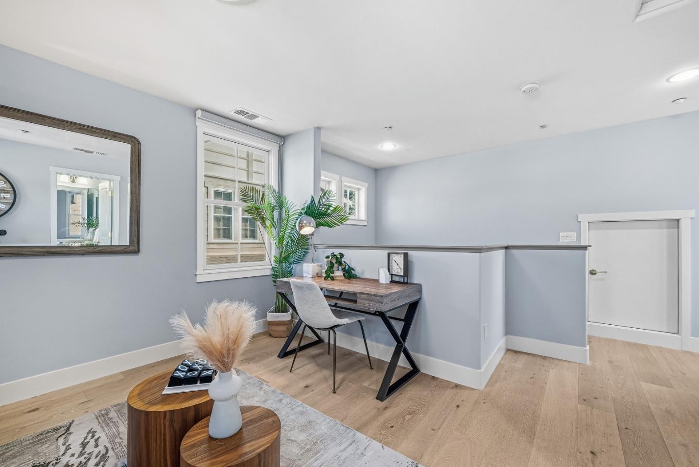 Detail Gallery Image 27 of 31 For 156 Morandi Ln, Menlo Park,  CA 94025 - 4 Beds | 3/1 Baths