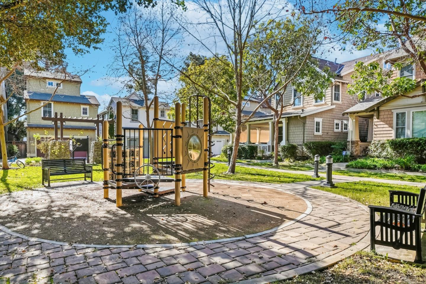 Detail Gallery Image 31 of 31 For 156 Morandi Ln, Menlo Park,  CA 94025 - 4 Beds | 3/1 Baths