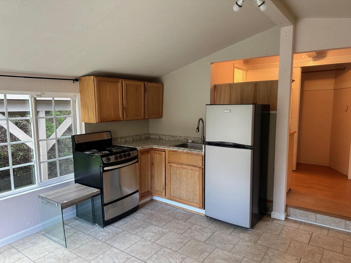 Detail Gallery Image 22 of 24 For 16220 Greenwood Rd, Monte Sereno,  CA 95030 - 4 Beds | 3 Baths