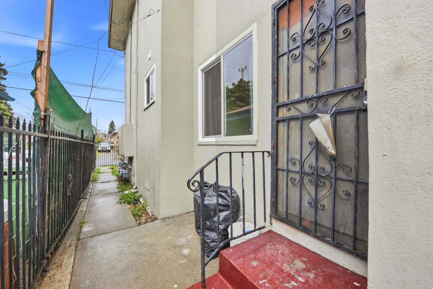 Detail Gallery Image 25 of 28 For 6928 Fresno St, Oakland,  CA 94605 - – Beds | – Baths