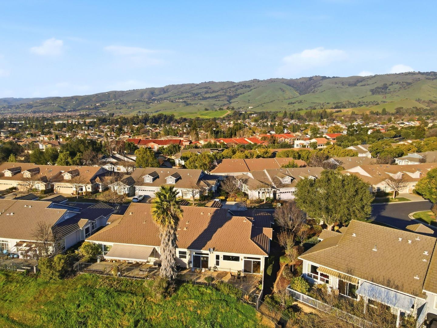 Detail Gallery Image 28 of 45 For 2064 Folle Blanche Dr, San Jose,  CA 95135 - 3 Beds | 2 Baths