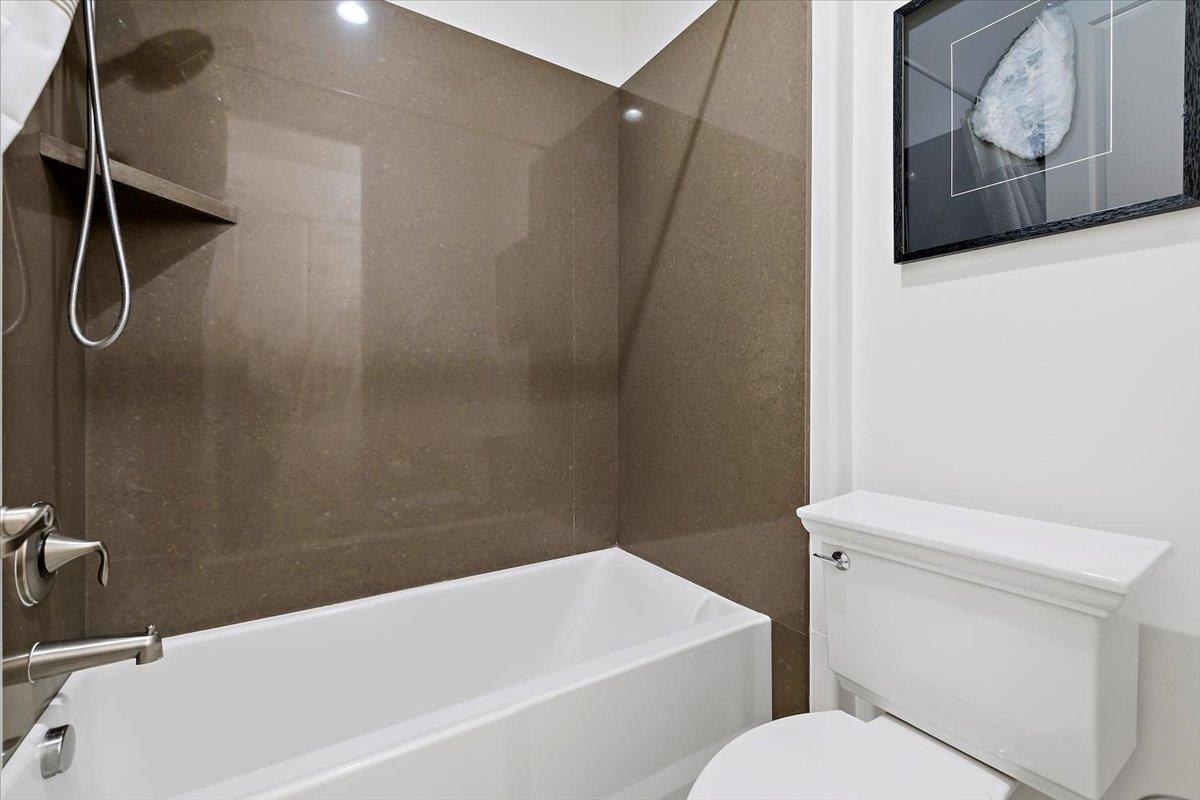 Detail Gallery Image 13 of 21 For 3003 Marcelli Cir, Los Altos,  CA 94022 - 3 Beds | 2/1 Baths