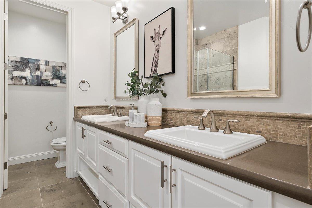 Detail Gallery Image 19 of 21 For 3003 Marcelli Cir, Los Altos,  CA 94022 - 3 Beds | 2/1 Baths