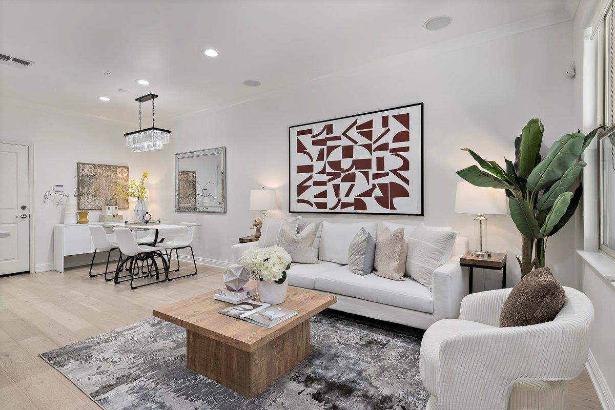 Detail Gallery Image 4 of 21 For 3003 Marcelli Cir, Los Altos,  CA 94022 - 3 Beds | 2/1 Baths