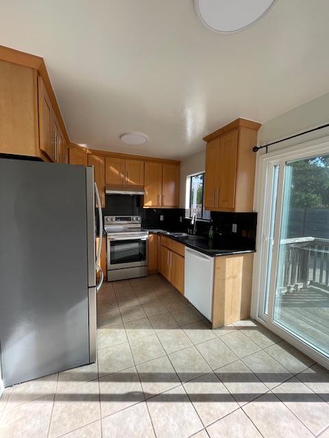 Detail Gallery Image 3 of 11 For 803 Park Ave, Burlingame,  CA 94010 - 2 Beds | 1 Baths