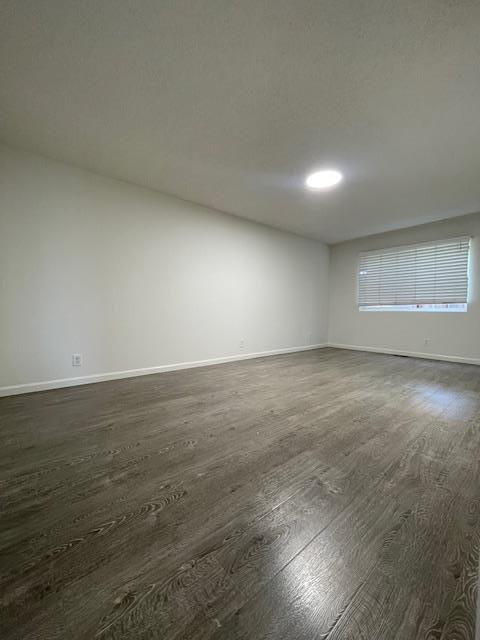 Detail Gallery Image 5 of 11 For 803 Park Ave, Burlingame,  CA 94010 - 2 Beds | 1 Baths